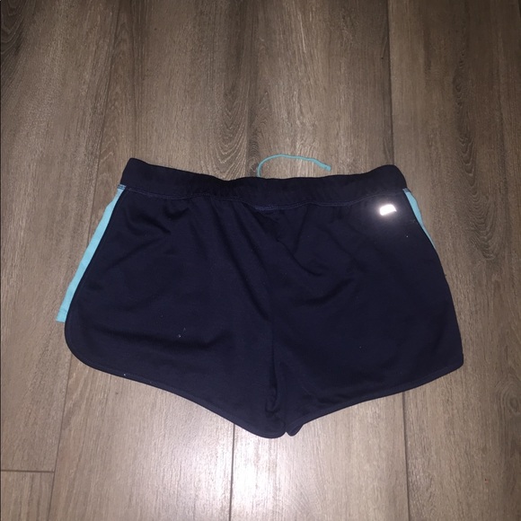 Women’s Shorts - Picture 2 of 2